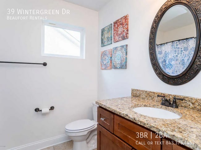Building Photo - 39 Wintergreen Dr
