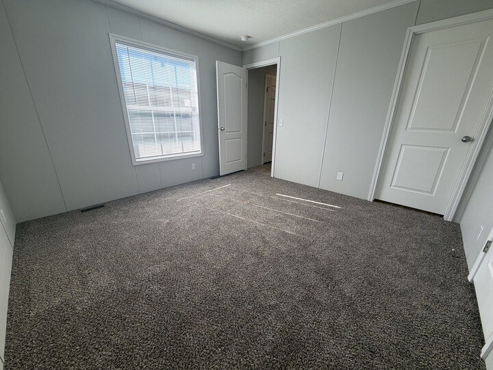 Building Photo - 15329 Danseur Dr