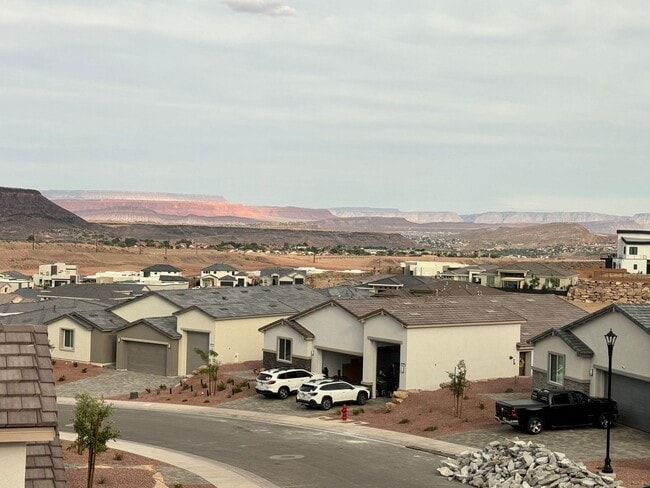 Building Photo - Brand New!!!  Beautiful 4 Bedroom Divario Home! VIEWS VIEWS VIEWS!!!