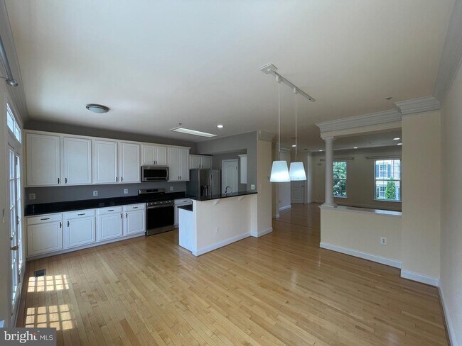 Building Photo - 23429 Clarksridge Rd