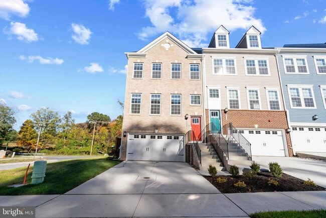 Building Photo - 520 Downswing Rd