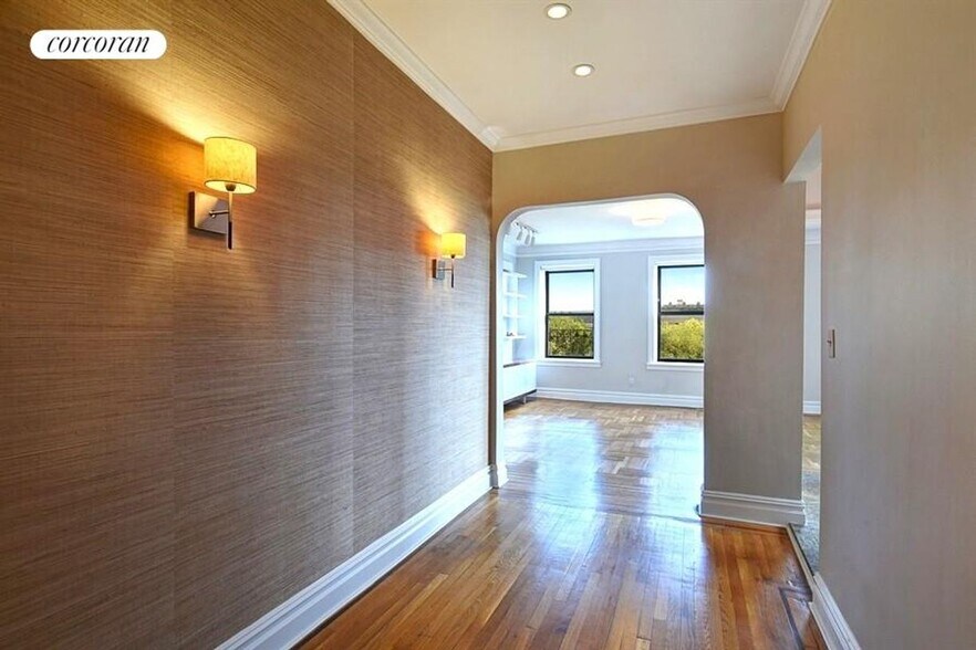 Primary Photo - 255 Eastern Pkwy