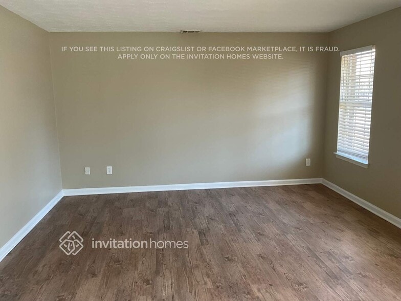 Building Photo - 1023 Lear Dr