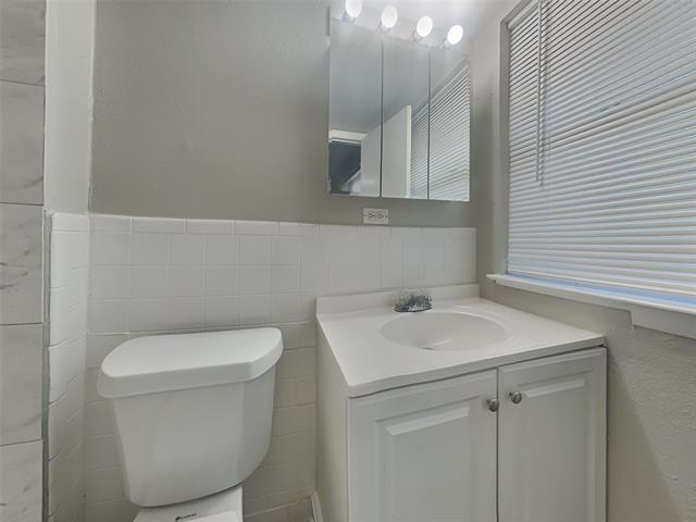 Building Photo - 1401 Wisteria Way