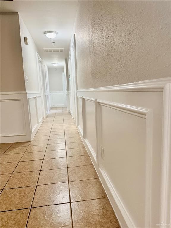 Building Photo - 22 N Ebony St