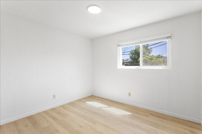 Building Photo - 1229 Coral Reef Pl