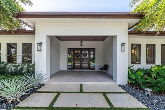 Building Photo - 7720 SW 130th St