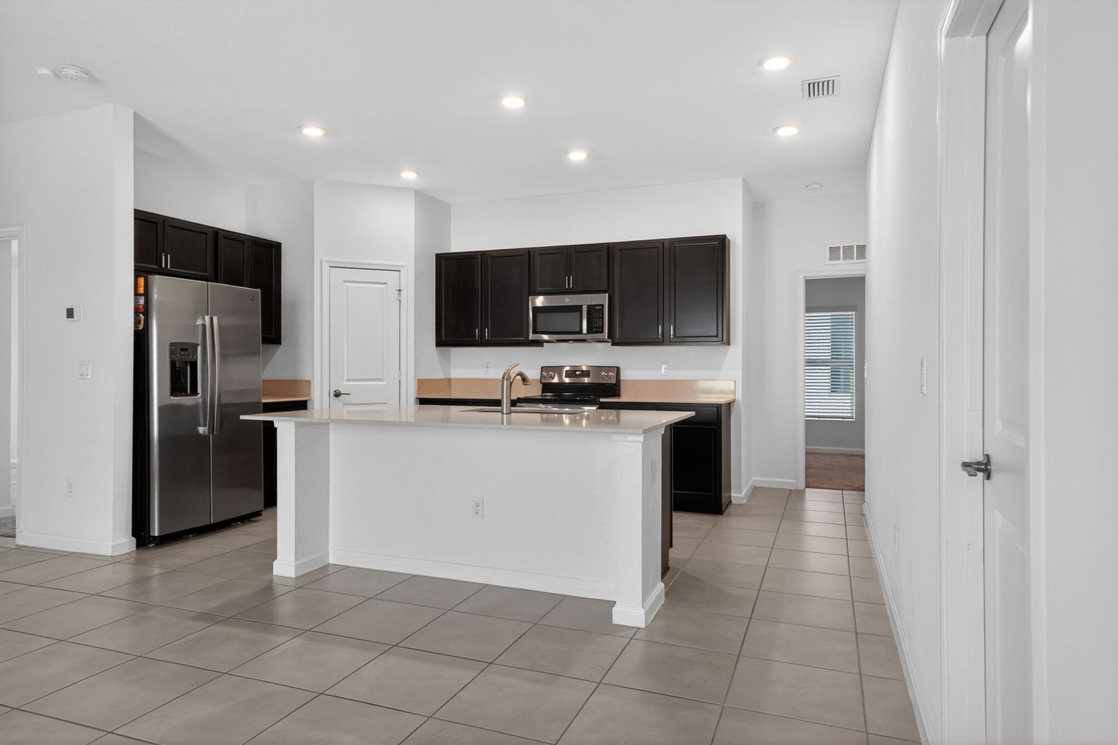 Building Photo - 752 Worlington Ln