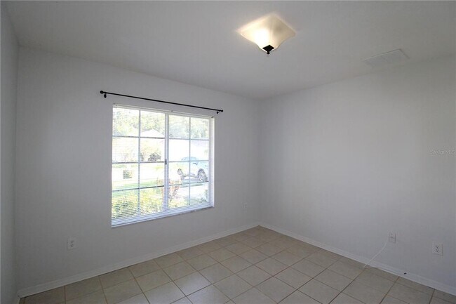 Building Photo - 30754 Midtown Ct