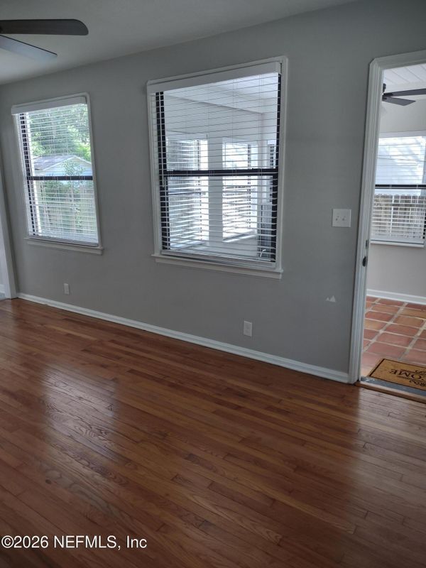 Building Photo - 1552 Naldo Ave