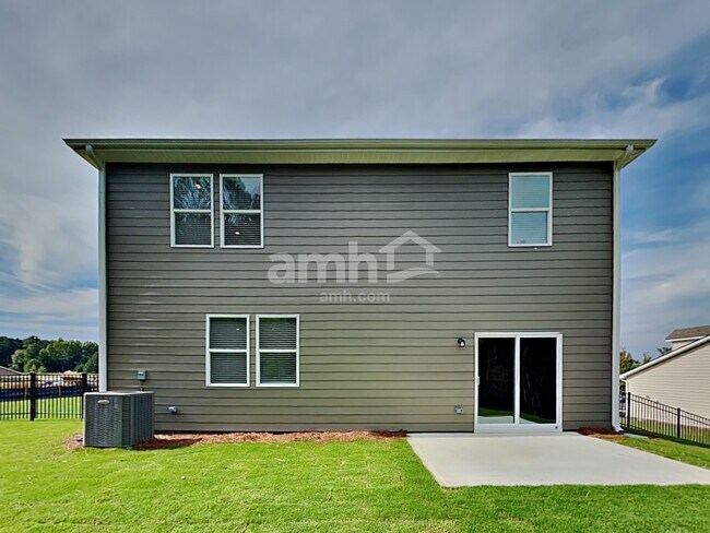 Building Photo - 180 Pecan Dr