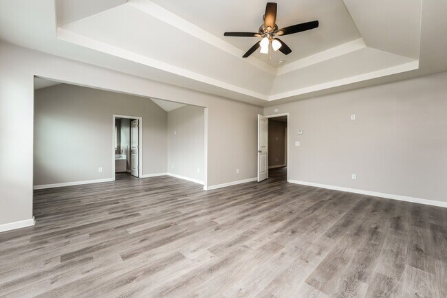 Building Photo - 4914 Rapahoe Trail