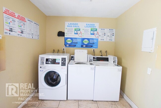 Building Photo - Bright & Spacious 1-Bedroom in Prime Oakla...