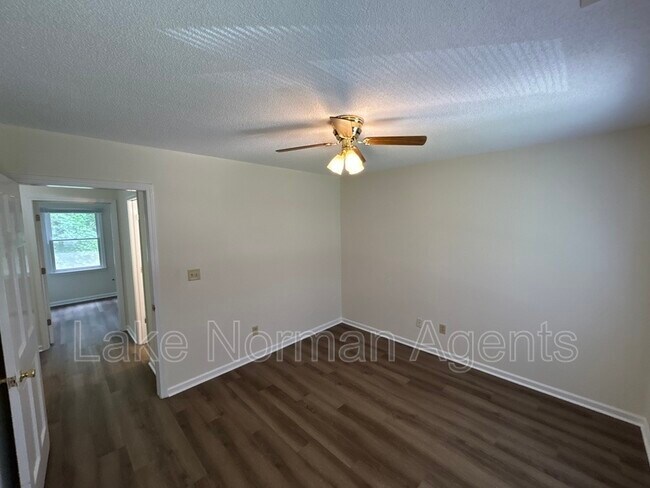 Building Photo - 4709 Grassy Creek Rd