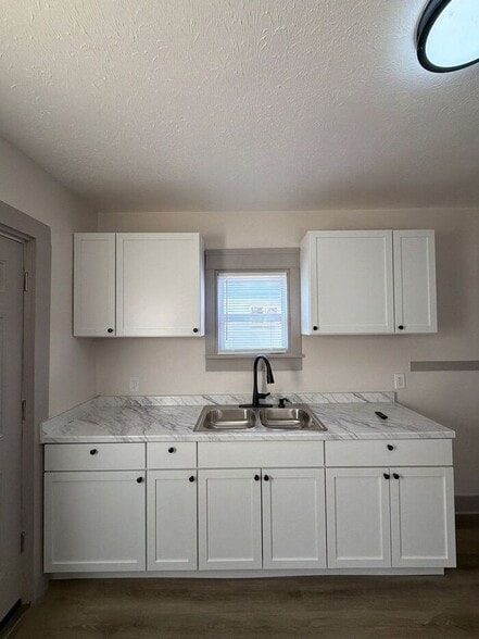 Building Photo - 1927 Merl Ave