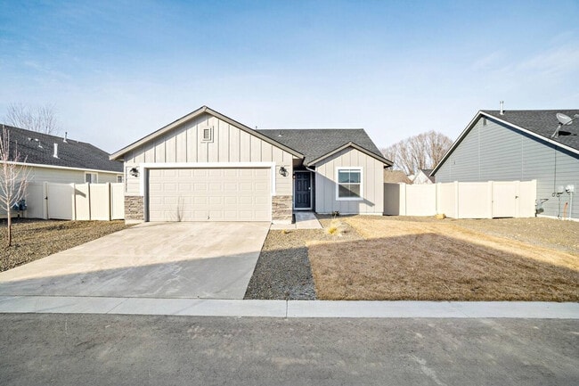 Building Photo - 11590 Maidstone St