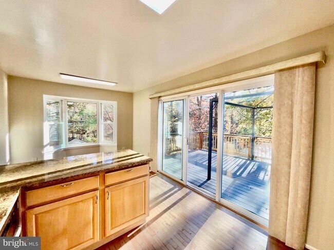 Building Photo - 20140 Timber Oak Ln