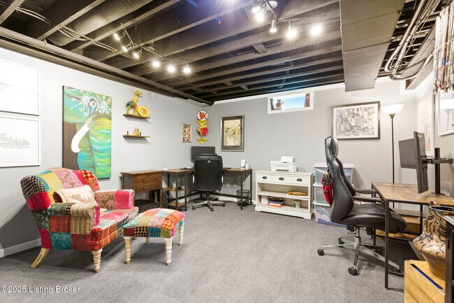 Building Photo - 1239 Westlynne Way