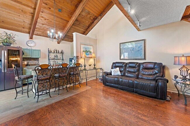 Building Photo - 1605 US-1