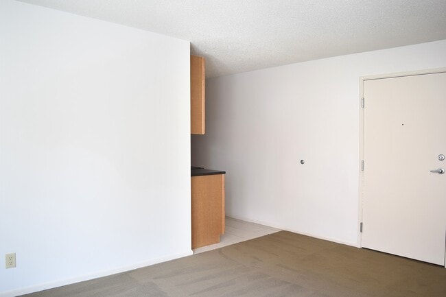 Interior Photo - Ricardo