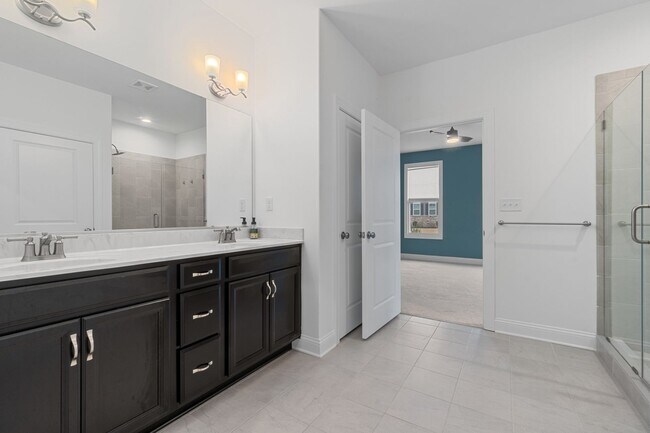 Building Photo - 4 Bed 2.5 Bath Home for Rent in Chesapeake