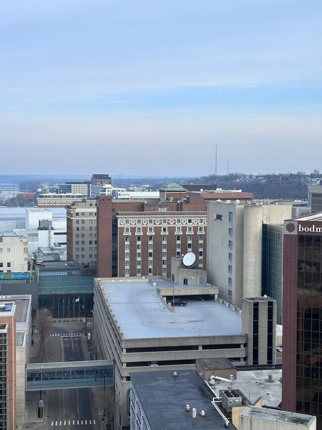 Building Photo - 107 Campau Circle NW (The Plaza Towers)