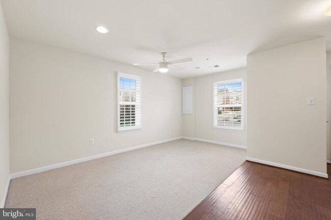 Building Photo - 13312 Waterford Hills Boulevard