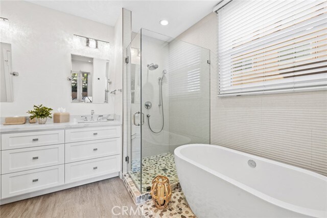 Building Photo - 1900 CA-1