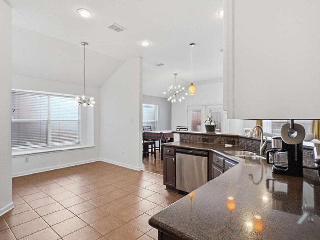 Building Photo - 1039 Wood Brook Dr