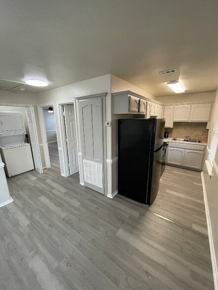 Building Photo - 754 Sonesta Dr