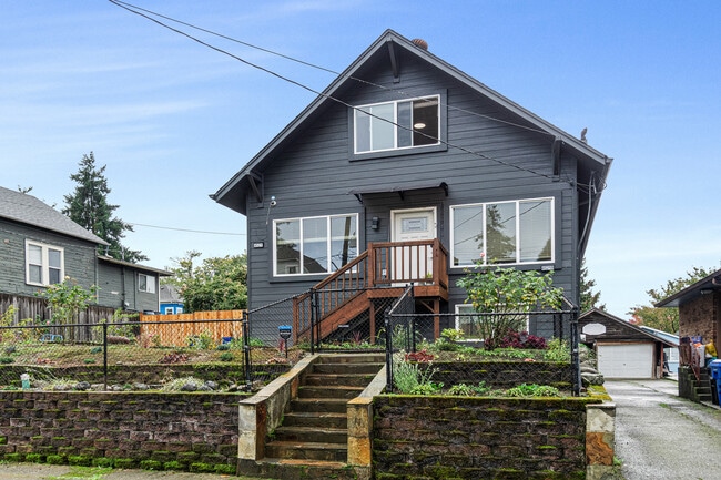 Building Photo - 4521 S Mead St