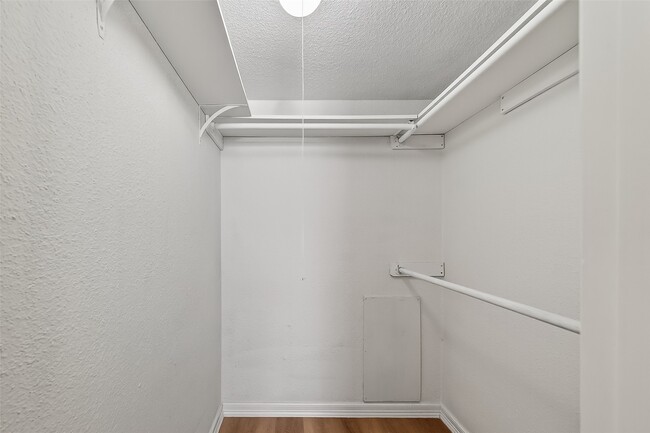 Building Photo - 781 Country Pl Dr