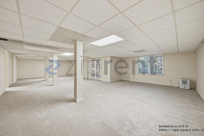 Building Photo - 2862 Clary Hill Dr