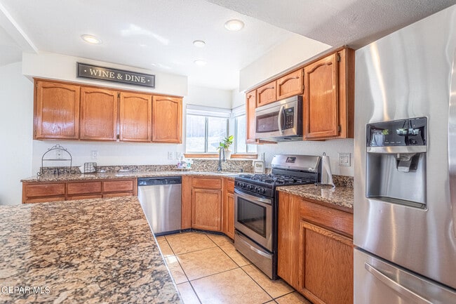 Building Photo - 1328 Morgan Marie St