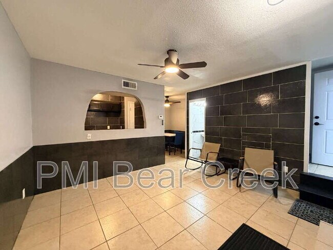 Building Photo - 9550 Deering Dr