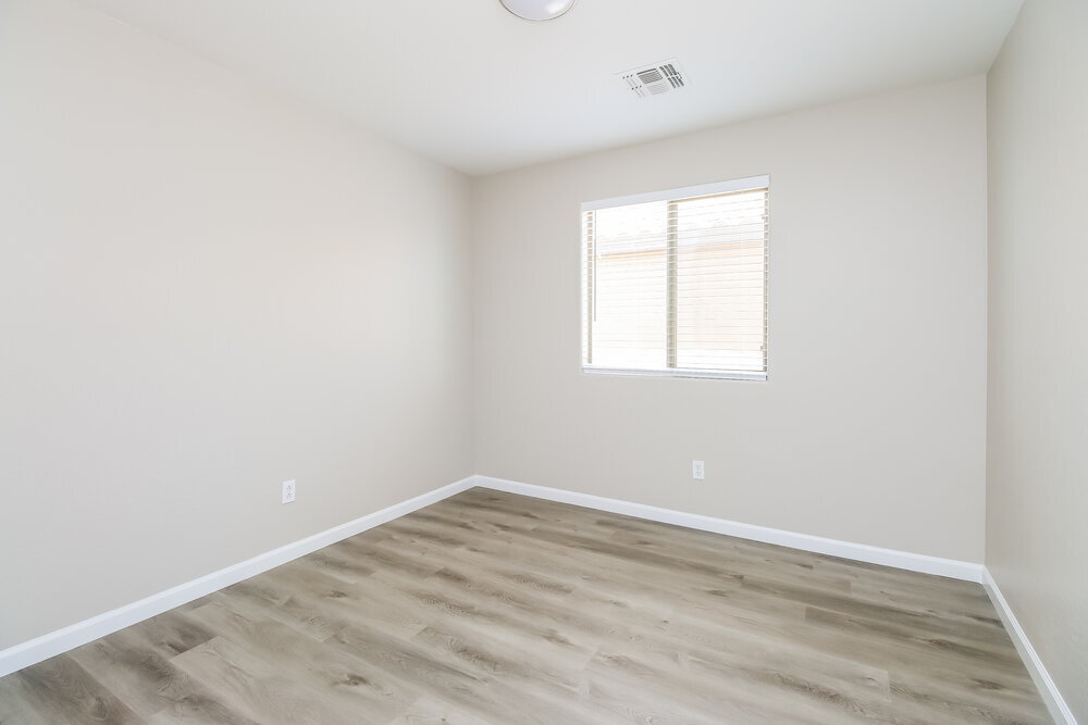 Building Photo - 37766 N Sandy Dr