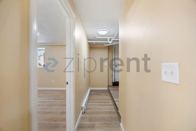 Building Photo - 3 Watson Ave