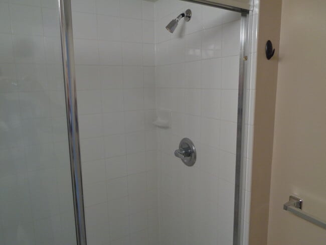 Building Photo - 3627 NW Adriatic Ln