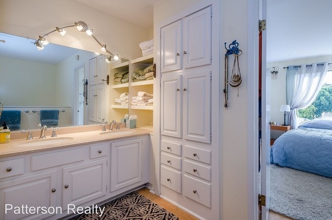 Building Photo - 2 br, 1 bath  - 750 Chorro #15