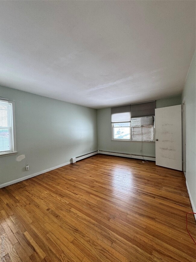 Building Photo - 35 Top O Hill Rd