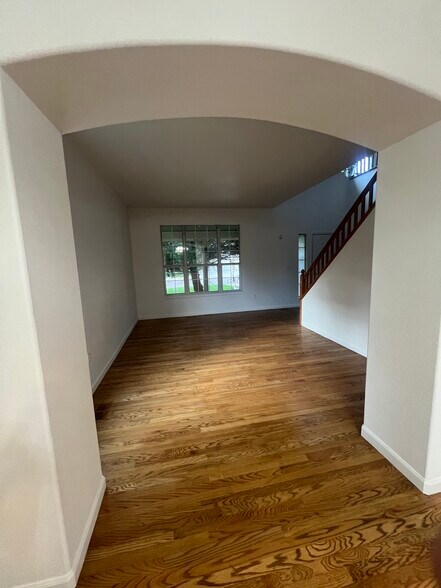 Building Photo - 5747 W 81st Pl