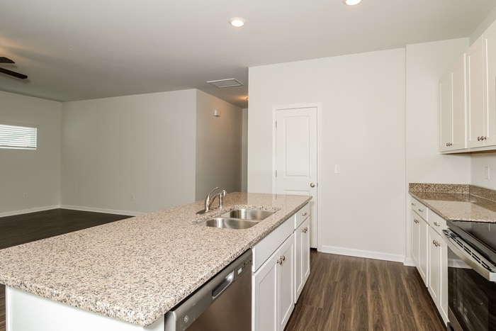 Building Photo - 163 Dorian Lp