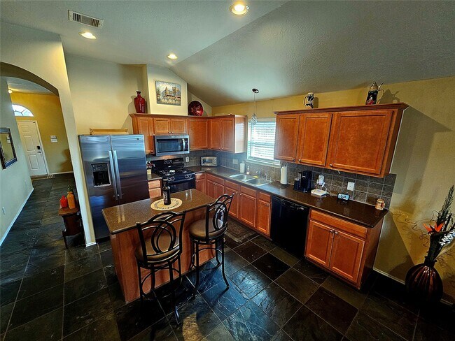 Building Photo - 3418 Dorsey Ln
