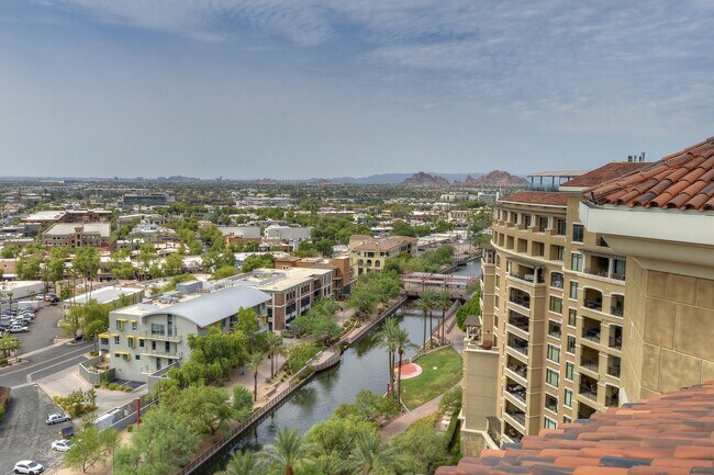 Building Photo - 7181 E Camelback Rd