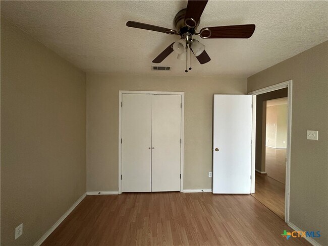 Building Photo - 4305 Bowles Dr