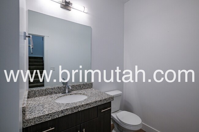 Building Photo - 9196 S Holiday Bowl Ct