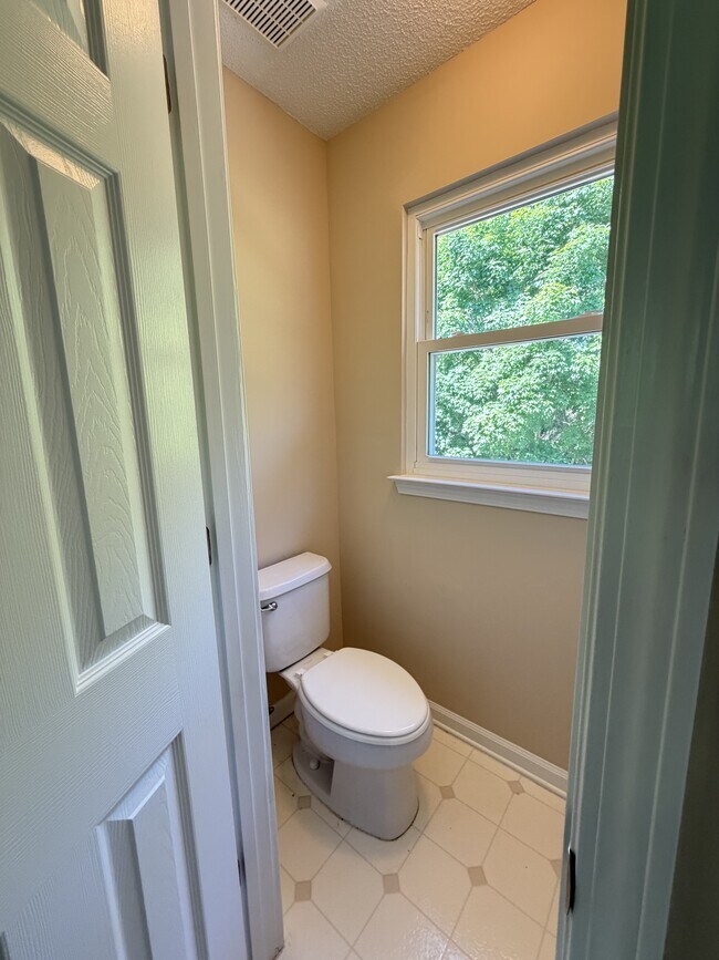 Building Photo - 5938 Brookstone Dr NW