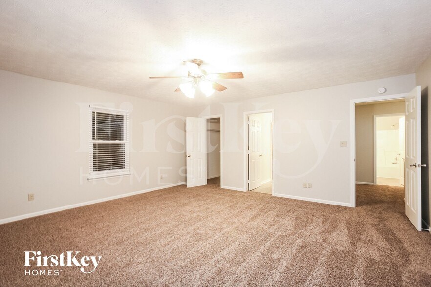 Building Photo - 16 Pondview Ct