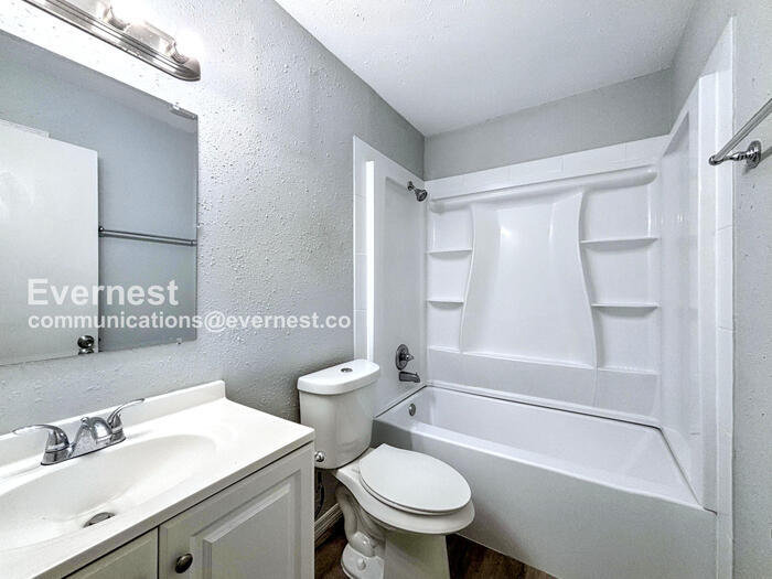 Building Photo - 4808 Eden View Ct