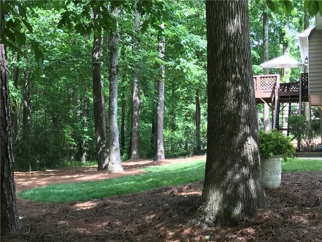 Building Photo - Perfect Ranch with Partial Finished Basement